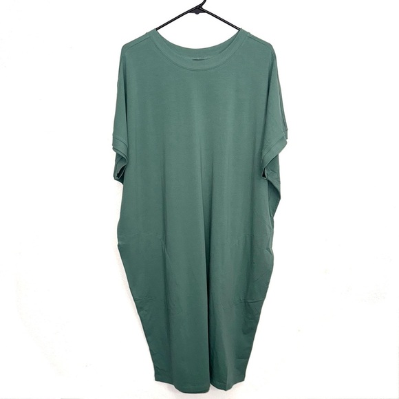 NEW Universal Standard Elizabeth Easy Fit Dress in Silver Pine Size 14 -16 - Picture 2 of 9